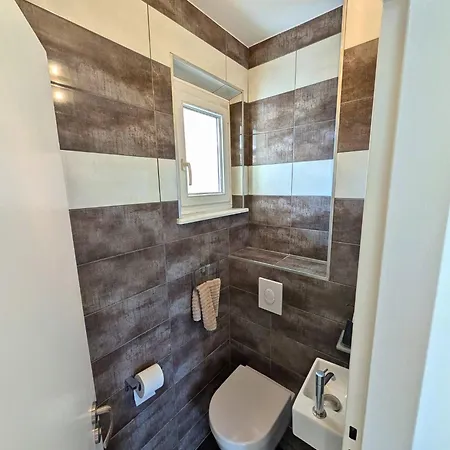 Apartman Elegance - *