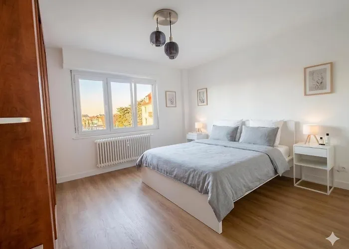 Elegance - * Straßburg